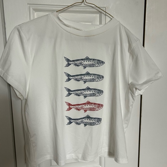 SHEIN Tops - NWOT Graphic Baby Tee